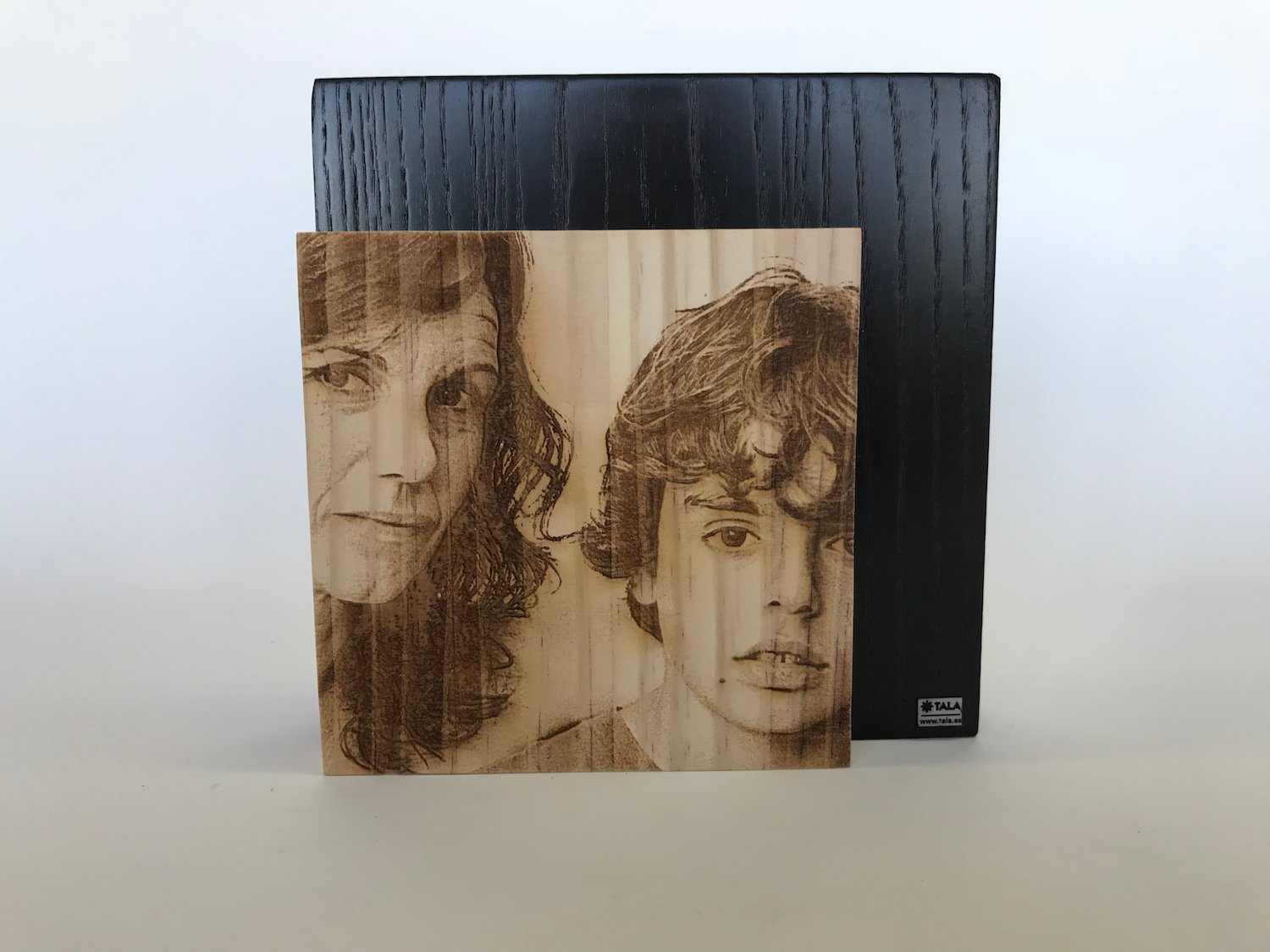 Fotograbado Cuadrado descentrado izquierda 180x180 mm - Imagen 3