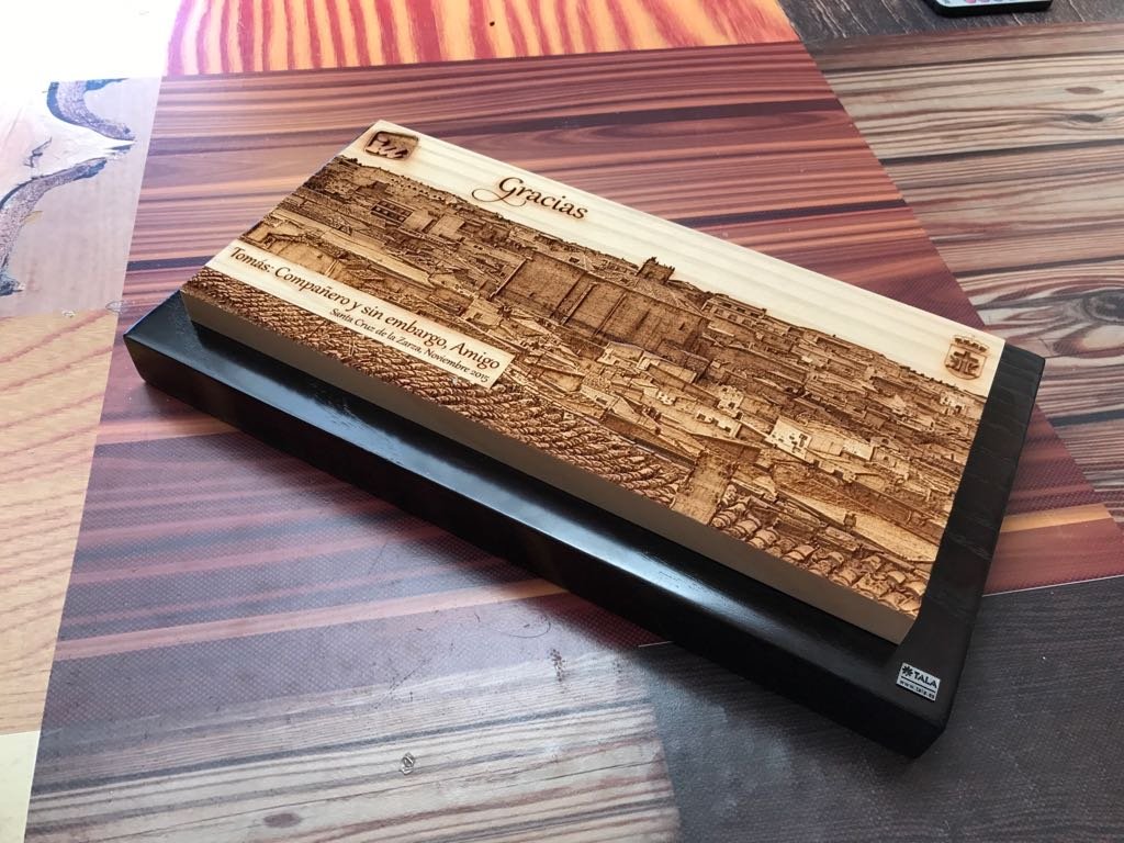 Fotograbado panorámico horizontal con dedicatoria en foto 340x180 mm - Imagen 5